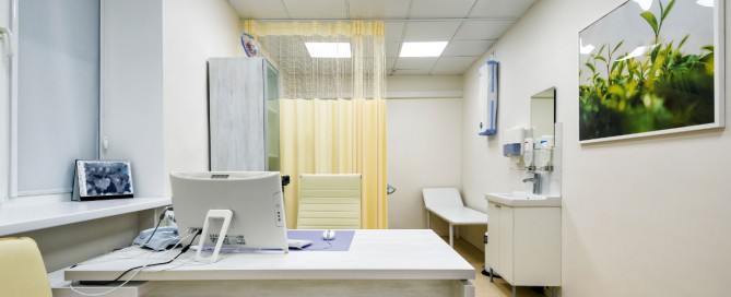 Why Hospitals Love Disposable Curtains (And You Should Too)